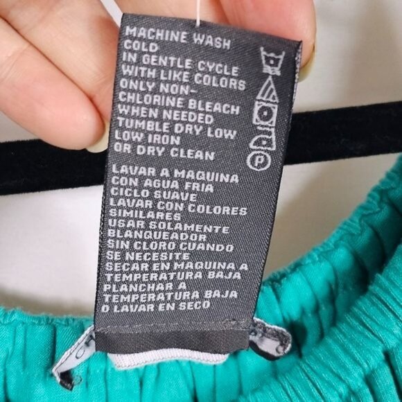 Chelsea and Theodore Aqua Ruffle Tiered Tunic Sz S Stretchy Soft 4 Way Neckline - Picture 4 of 8